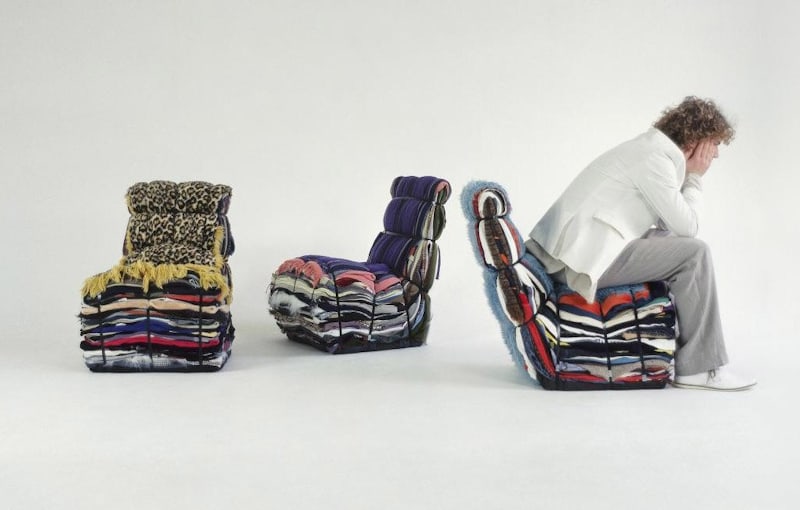 Кресло Rag Chair сделано дизайнером Тейо Реми (Tejo Remy) для Droog Studio в 1991 году. Числится во всех списках культовых объектов интерьера